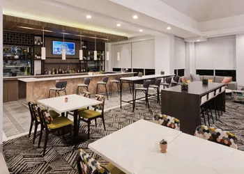 Hilton Garden Inn Birmingham/Lakeshore Drive hotel thumbnail 3