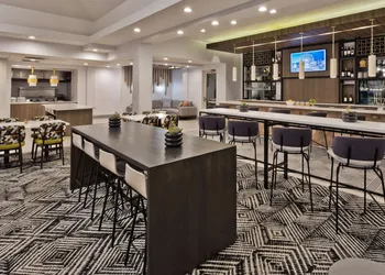 Hilton Garden Inn Birmingham/Lakeshore Drive hotel thumbnail 6
