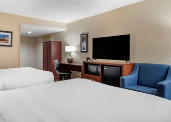 Comfort Inn Birmingham Homewood hotel thumbnail 8