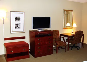 Hampton Inn Calera hotel thumbnail 6