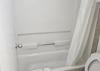 Budgetel Inn & Suites hotel thumbnail 5