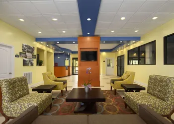Days Inn by Wyndham Fultondale hotel thumbnail 4