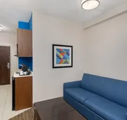Holiday Inn Express Hotel & Suites Birmingham - Inverness by IHG hotel detail image 3