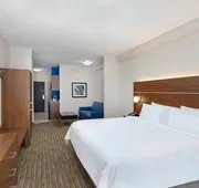 Holiday Inn Express Hotel & Suites Birmingham - Inverness by IHG hotel detail image 5
