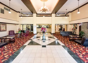 Ramada by Wyndham Birmingham Airport hotel thumbnail 2