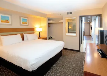 The Barclay Towers Resort Hotel hotel thumbnail 7