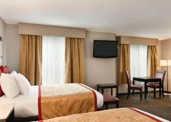 Lancaster Suites hotel thumbnail 4