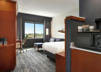 Courtyard by Marriott Lancaster hotel thumbnail 5