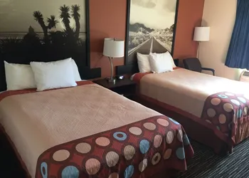 Super 8 by Wyndham College Station hotel thumbnail 4