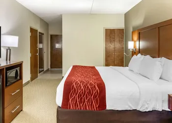 Comfort Inn Lancaster at Rockvale hotel thumbnail 7
