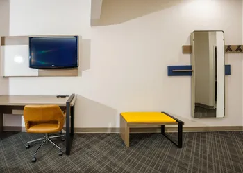 Comfort Suites University Drive hotel thumbnail 4
