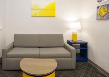 Comfort Suites University Drive hotel thumbnail 7