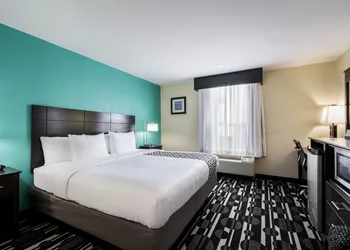 Bricktown Hotel & Extended Stay hotel thumbnail 4