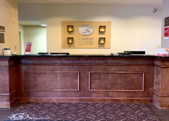 Comfort Suites Texas Ave. hotel thumbnail 3