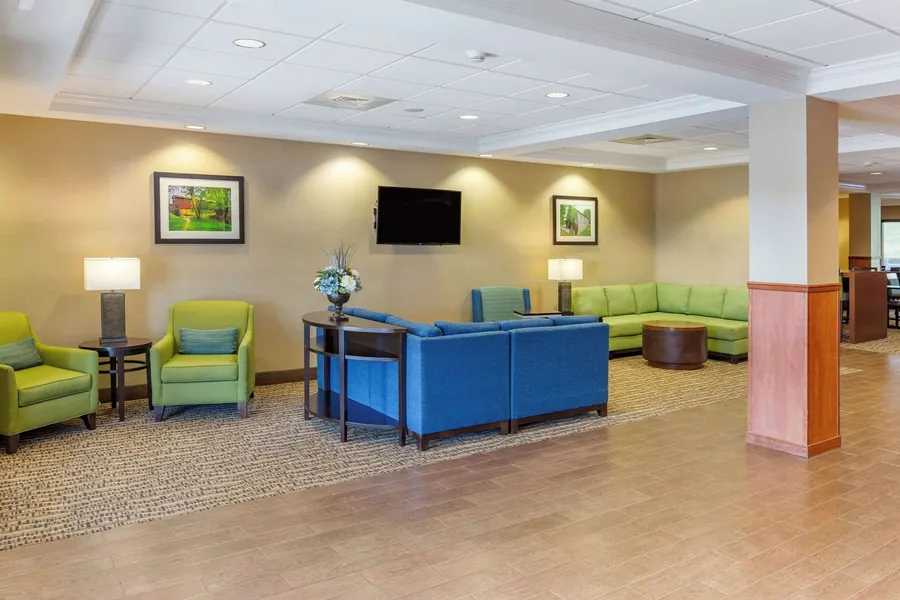 Comfort Suites Lancaster Amish Country hotel detail image 2