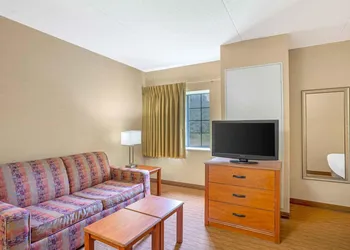 Extended Stay America Suites Lancaster County hotel thumbnail 7