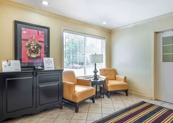 Extended Stay America Suites Newark Woodbridge hotel thumbnail 4