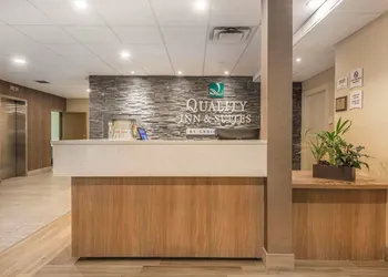 Quality Inn & Suites Downtown Windsor hotel thumbnail 3