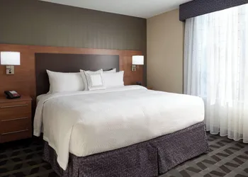 TownePlace Suites by Marriott Windsor hotel thumbnail 7