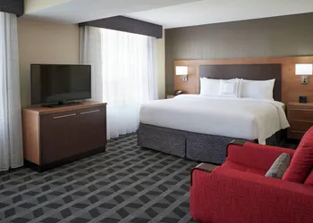 TownePlace Suites by Marriott Windsor hotel thumbnail 8