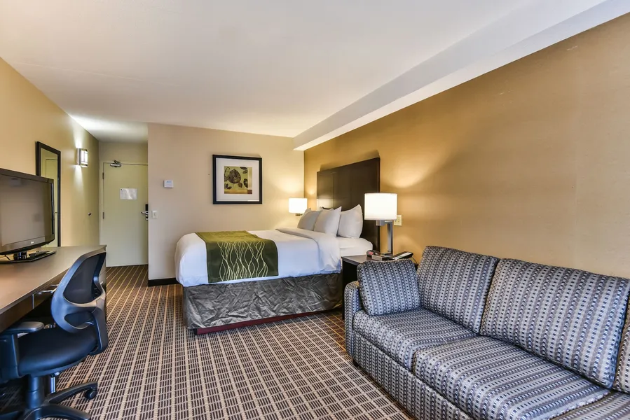 Comfort Inn Windsor hotel detail image 6