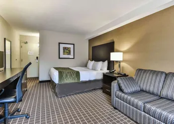 Comfort Inn Windsor hotel thumbnail 8