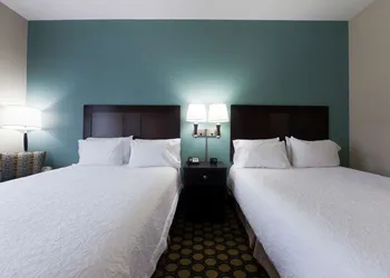 Hampton Inn North Brunswick / New Brunswick hotel thumbnail 6