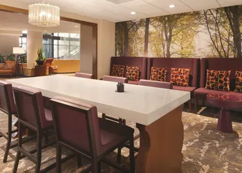 Hilton East Brunswick Hotel & Executive Meeting Center hotel thumbnail 5