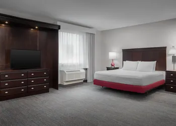 Hampton Inn & Suites Omaha-Downtown hotel thumbnail 6