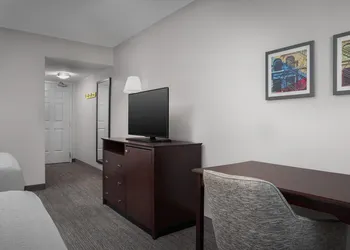 Hampton Inn & Suites Omaha-Downtown hotel thumbnail 7