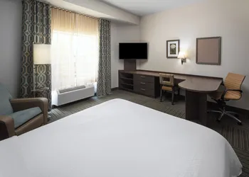 Candlewood Suites Omaha Airport by IHG hotel thumbnail 3