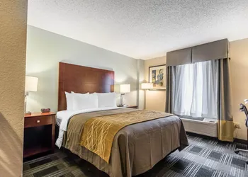 Comfort Inn SW Omaha I-80 hotel thumbnail 8
