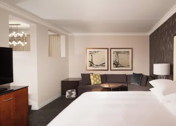 Omaha Marriott hotel thumbnail 6