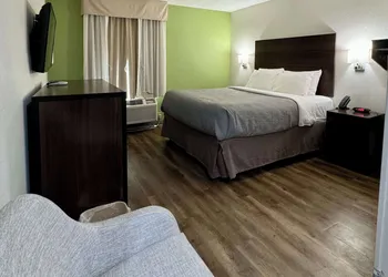Quality Inn Sulphur - Lake Charles hotel thumbnail 3