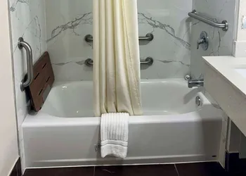 Quality Inn Sulphur - Lake Charles hotel thumbnail 5