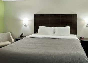 Quality Inn Sulphur - Lake Charles hotel thumbnail 6