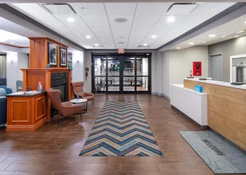 Hampton Inn Omaha West-Lakeside hotel thumbnail 2