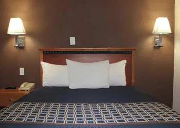 Travel Inn By OYO Omaha hotel thumbnail 8