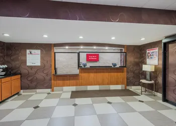 Red Roof Inn Fairfield hotel thumbnail 4