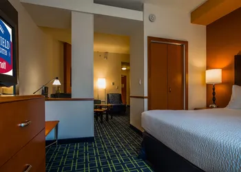 Fairfield Inn & Suites by Marriott Venice hotel thumbnail 7