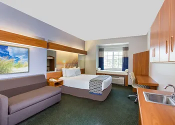 Microtel Inn & Suites by Wyndham Port Charlotte/Punta Gorda hotel thumbnail 8