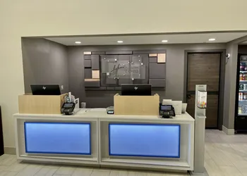 Holiday Inn Express & Suites Sulphur (Lake Charles) by IHG hotel thumbnail 2