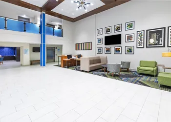 Holiday Inn Express & Suites Sulphur (Lake Charles) by IHG hotel thumbnail 3