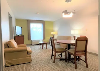 Holiday Inn Express & Suites Sulphur (Lake Charles) by IHG hotel thumbnail 6