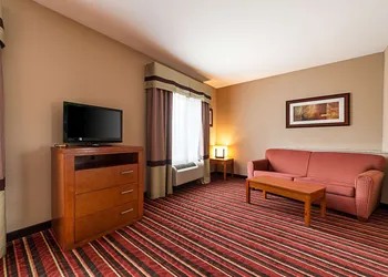 Comfort Suites Sulphur - Lake Charles hotel thumbnail 8