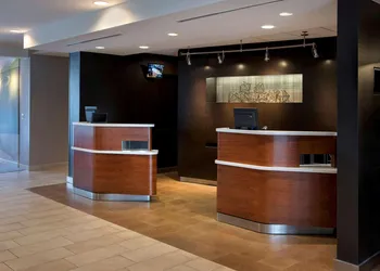 Sonesta Select Boston Milford hotel thumbnail 3