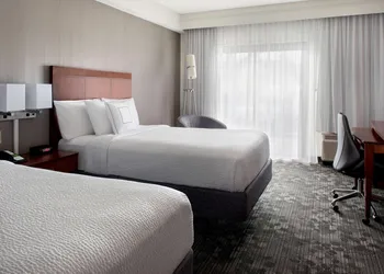 Sonesta Select Boston Milford hotel thumbnail 5