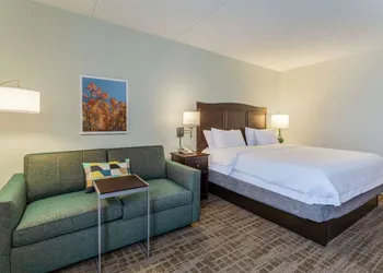Hampton Inn Boston/Peabody hotel thumbnail 5