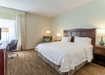 Hampton Inn Boston/Peabody hotel thumbnail 6