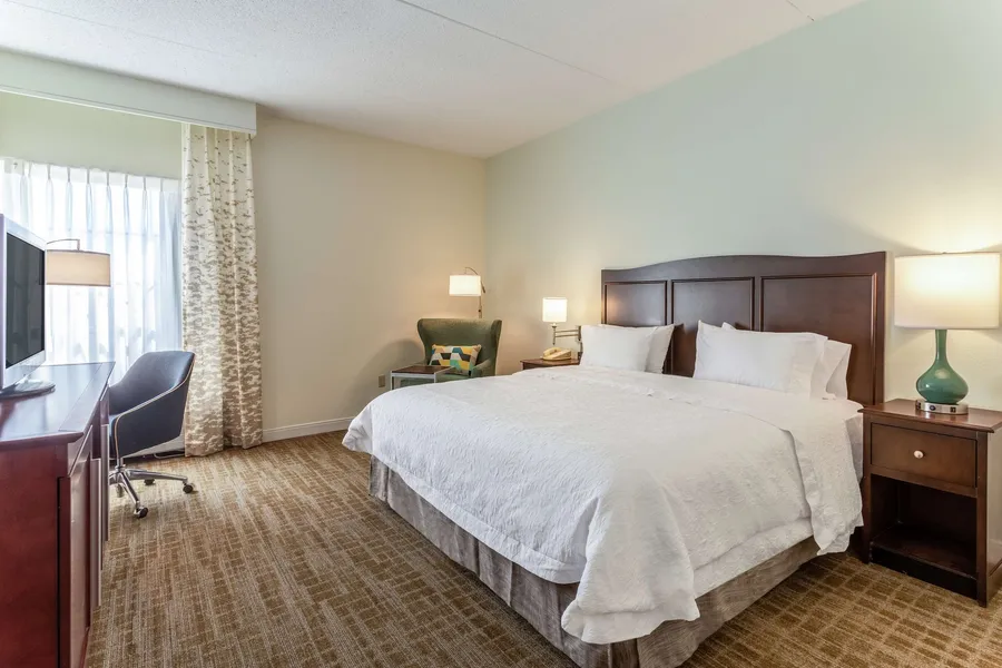 Hampton Inn Boston/Peabody hotel detail image 6